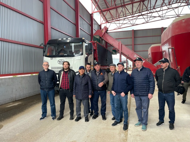 Рустам Минниханов в ЖК Азелеево